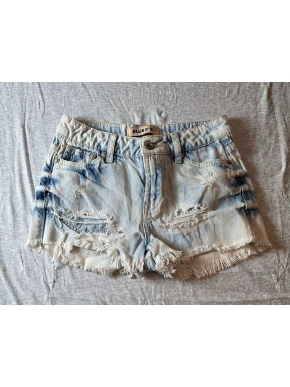 Blue Spice Women's  Distressed,  Cut-Off Style, &  Frayed Raw Hem  size 0